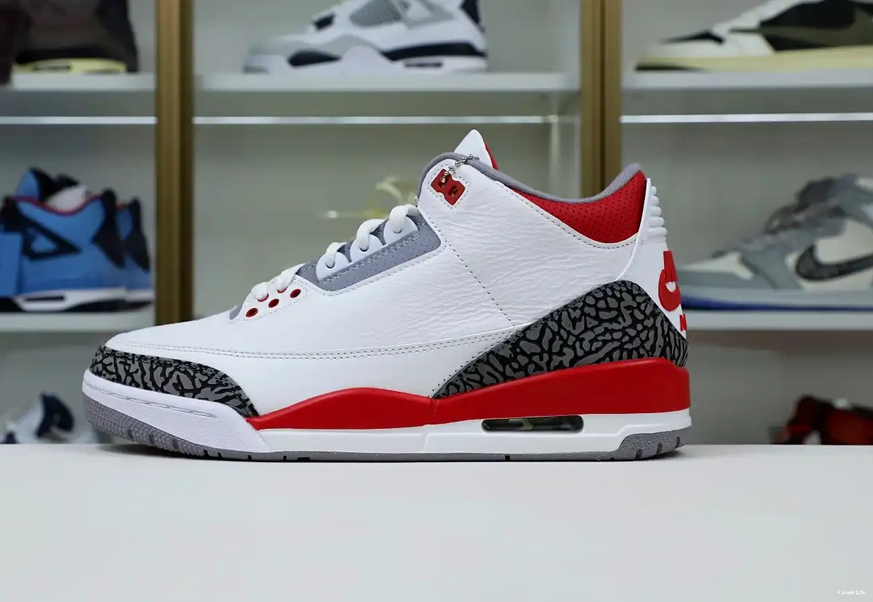 JORDAN 3RETRO